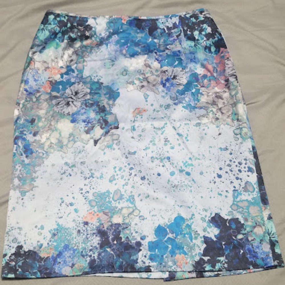 H&M Shiny Floral Pencil Skirt
